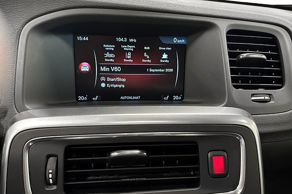 Volvo V60 Cross Country 25 of 30