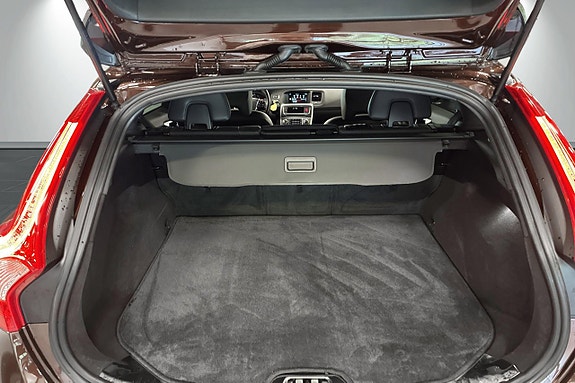 Volvo V60 Cross Country 17 of 30