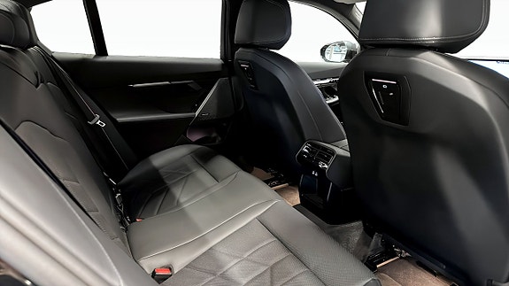 BMW 550e 5 of 10