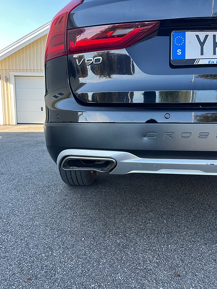 Volvo V90 Cross Country 8 of 9