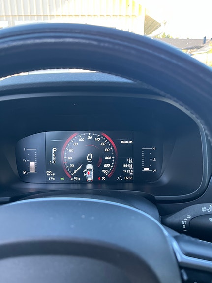 Volvo V90 Cross Country 9 of 9