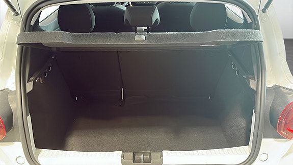 Dacia Sandero 10 of 19