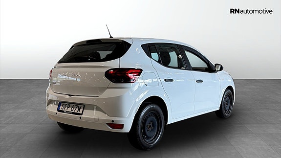 Dacia Sandero 5 of 19