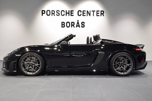 Porsche 718 Spyder 11 of 16