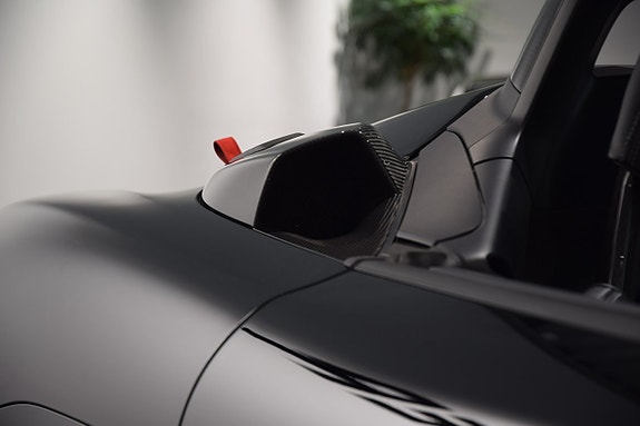 Porsche 718 Spyder 10 of 16