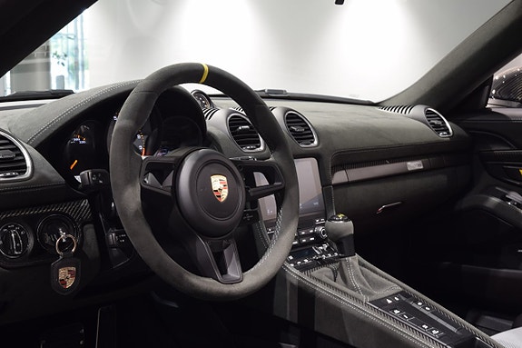 Porsche 718 Spyder 5 of 16