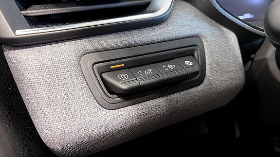 Renault Clio 18 of 19