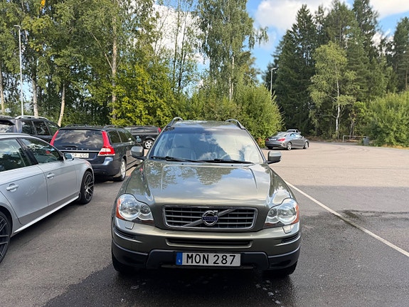 Volvo XC90 6 of 15