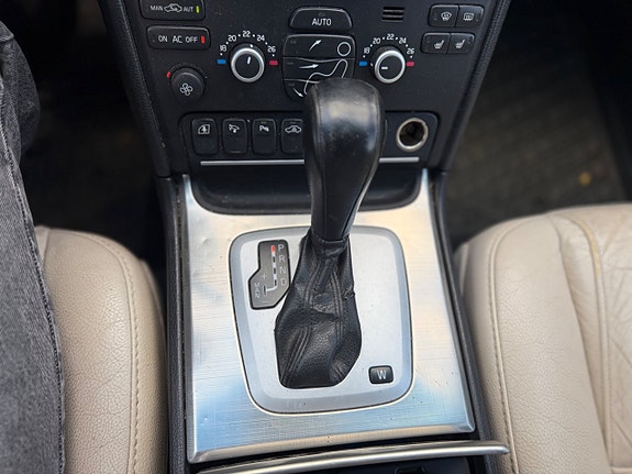 Volvo XC90 15 of 15