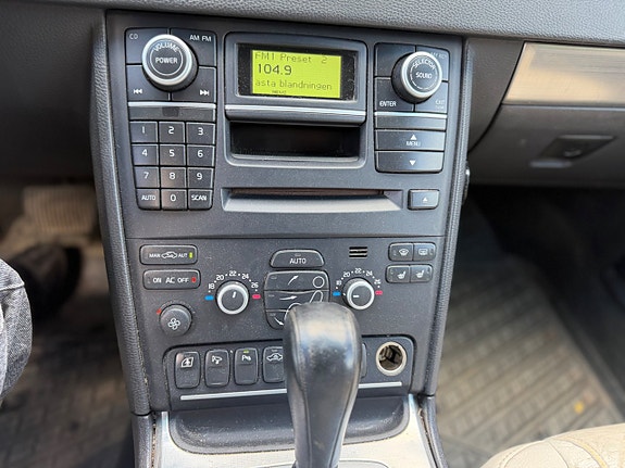 Volvo XC90 14 of 15