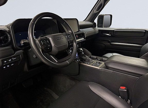 Toyota Land Cruiser 10 of 26