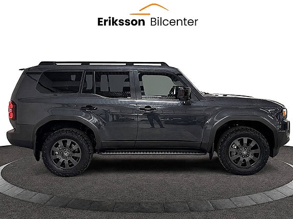 Toyota Land Cruiser 8 of 26
