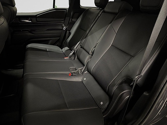 Toyota Land Cruiser 19 of 26