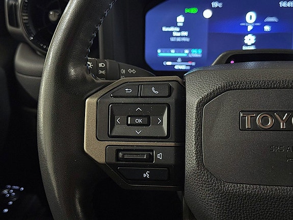 Toyota Land Cruiser 15 of 26