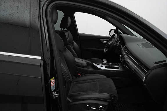 Audi Q7 20 of 26