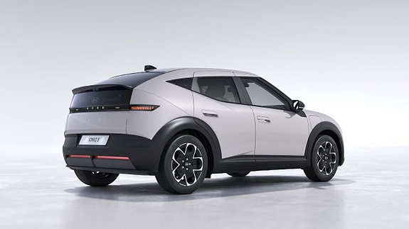 Hyundai IONIQ 3 of 4
