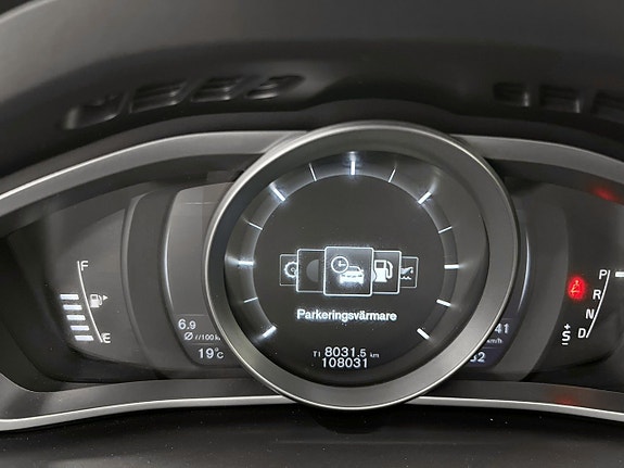 Volvo V40 Cross Country 20 of 20