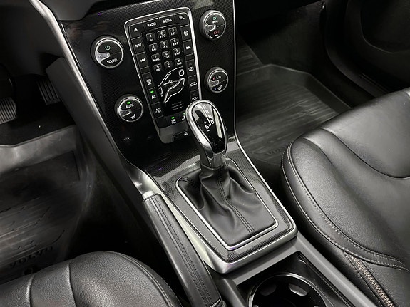 Volvo V40 Cross Country 12 of 20