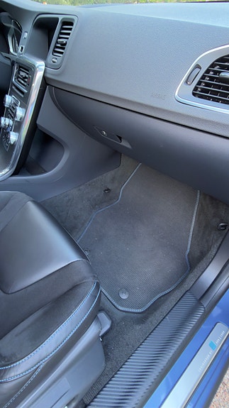 Volvo V60 7 of 30