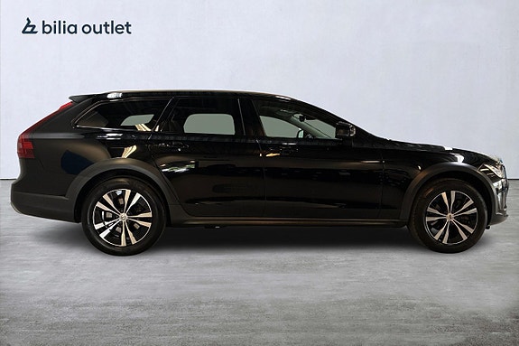 Volvo V90 Cross Country 5 of 28