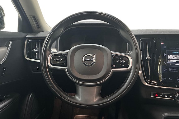 Volvo V90 Cross Country 16 of 28