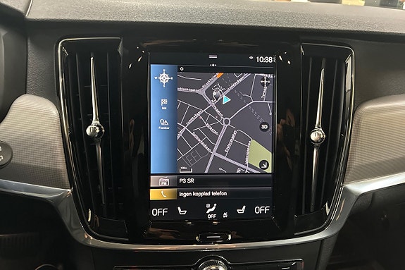 Volvo V90 Cross Country 19 of 28