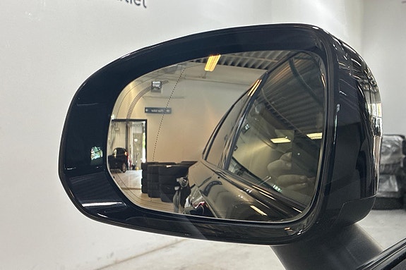Volvo V90 Cross Country 23 of 28
