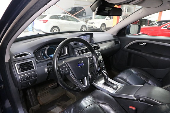 Volvo XC70 12 of 19