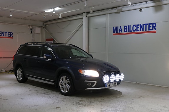 Volvo XC70 7 of 19