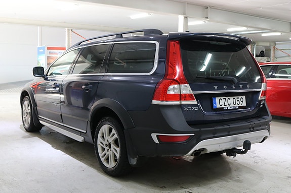 Volvo XC70 5 of 19
