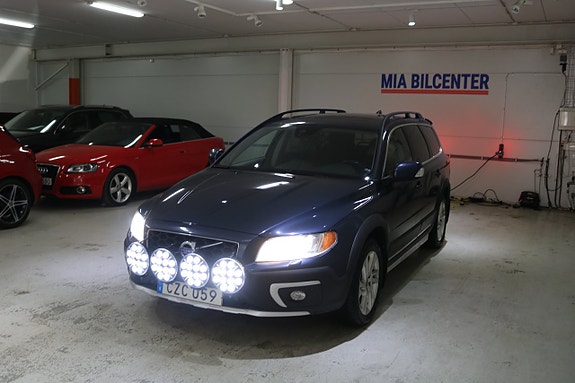 Volvo XC70 9 of 19