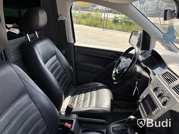 Volkswagen Caddy 18 of 27