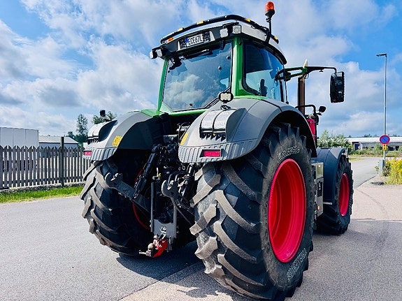 Fendt 828 S4 Profi Plus 12 of 14