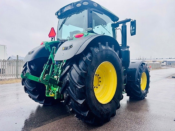 John Deere 6215 R 5 of 11