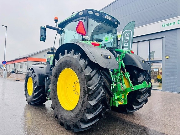 John Deere 6215 R 7 of 11