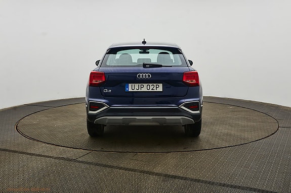 Audi Q2 4 of 13