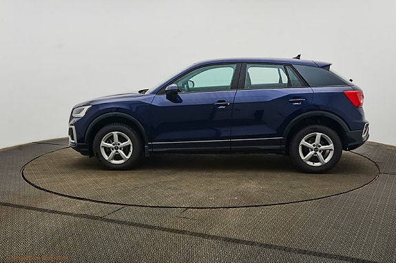 Audi Q2 2 of 13