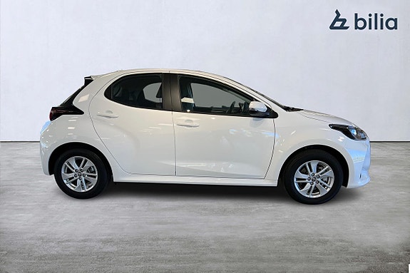 Toyota Yaris 18 of 21