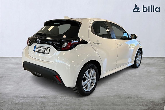 Toyota Yaris 19 of 21