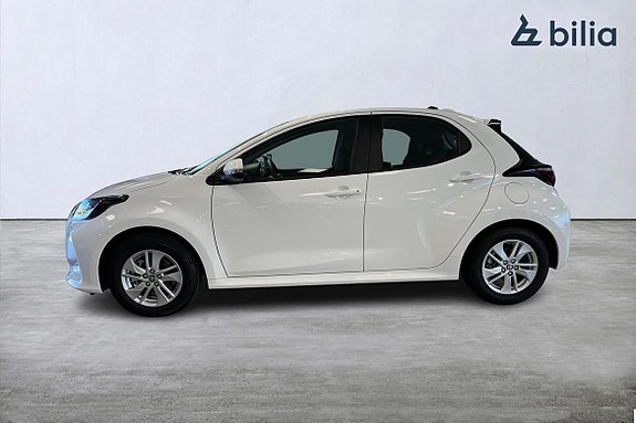 Toyota Yaris 3 of 21