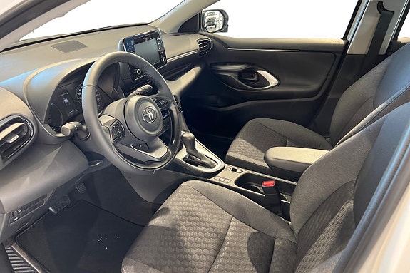 Toyota Yaris 14 of 21