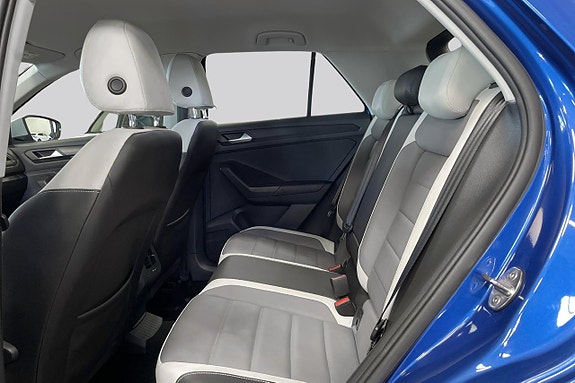 Volkswagen T-Roc 9 of 14