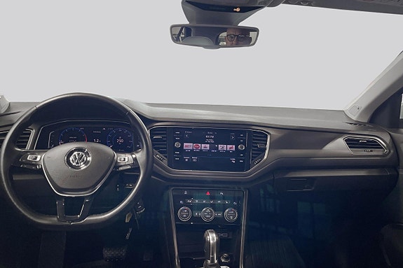 Volkswagen T-Roc 7 of 14