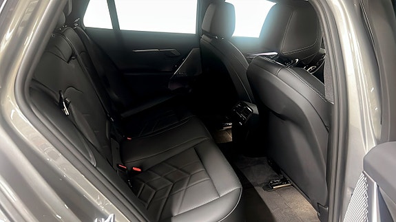 BMW 530e 5 of 9