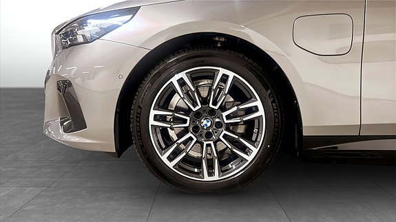 BMW 530e 9 of 9
