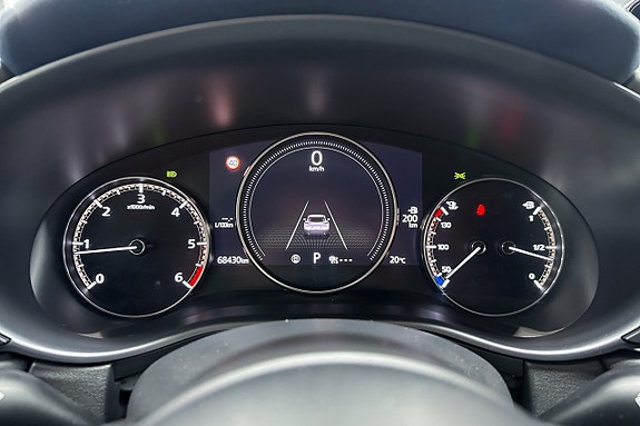 Mazda CX-30 14 of 20