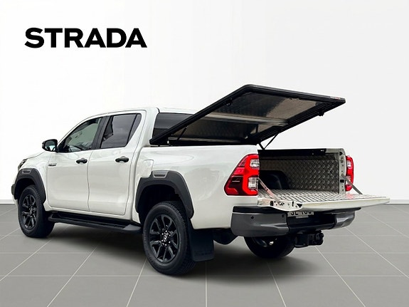 Toyota HiLux 7 of 17