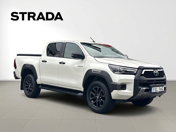Toyota HiLux 2 of 17