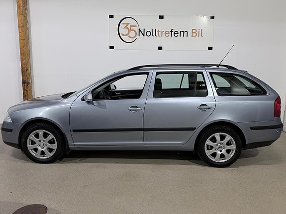 Skoda Octavia 2 of 24