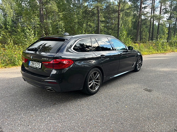 BMW 520d 3 of 7